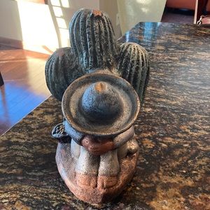 🎄 Ceramic statue, green/brown/silver tones, NEW